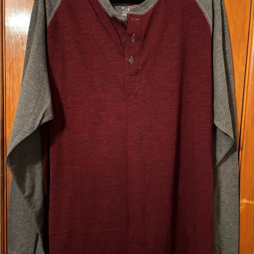 RedHead Men's Maroon and Charcoal Long Sleeve Henley